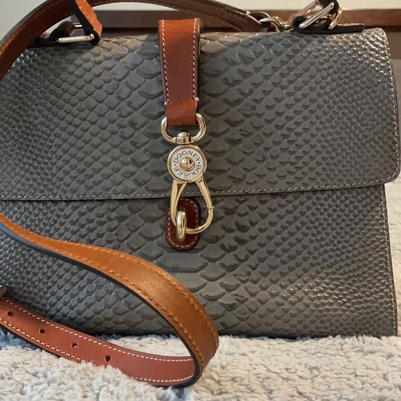 Dooney & Bourke purse and matching wallet - Picture 6 of 13
